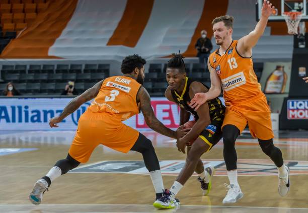 现代足球的 现代足球的