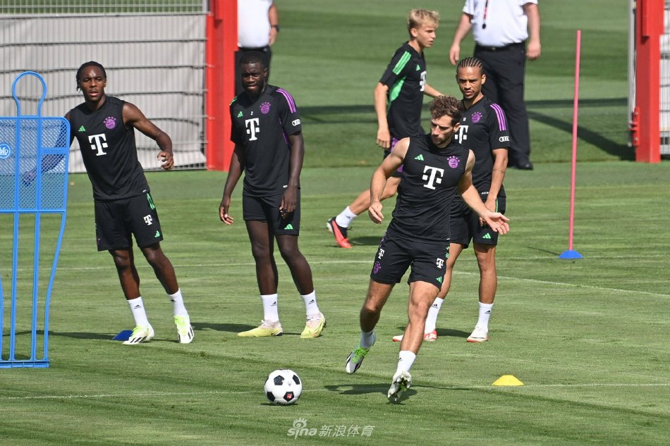 两支球队分 两支球队分